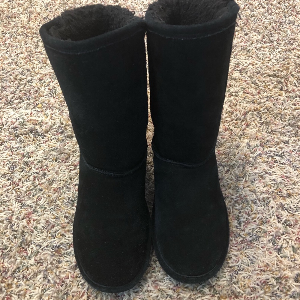 Bearpaw Black Boots